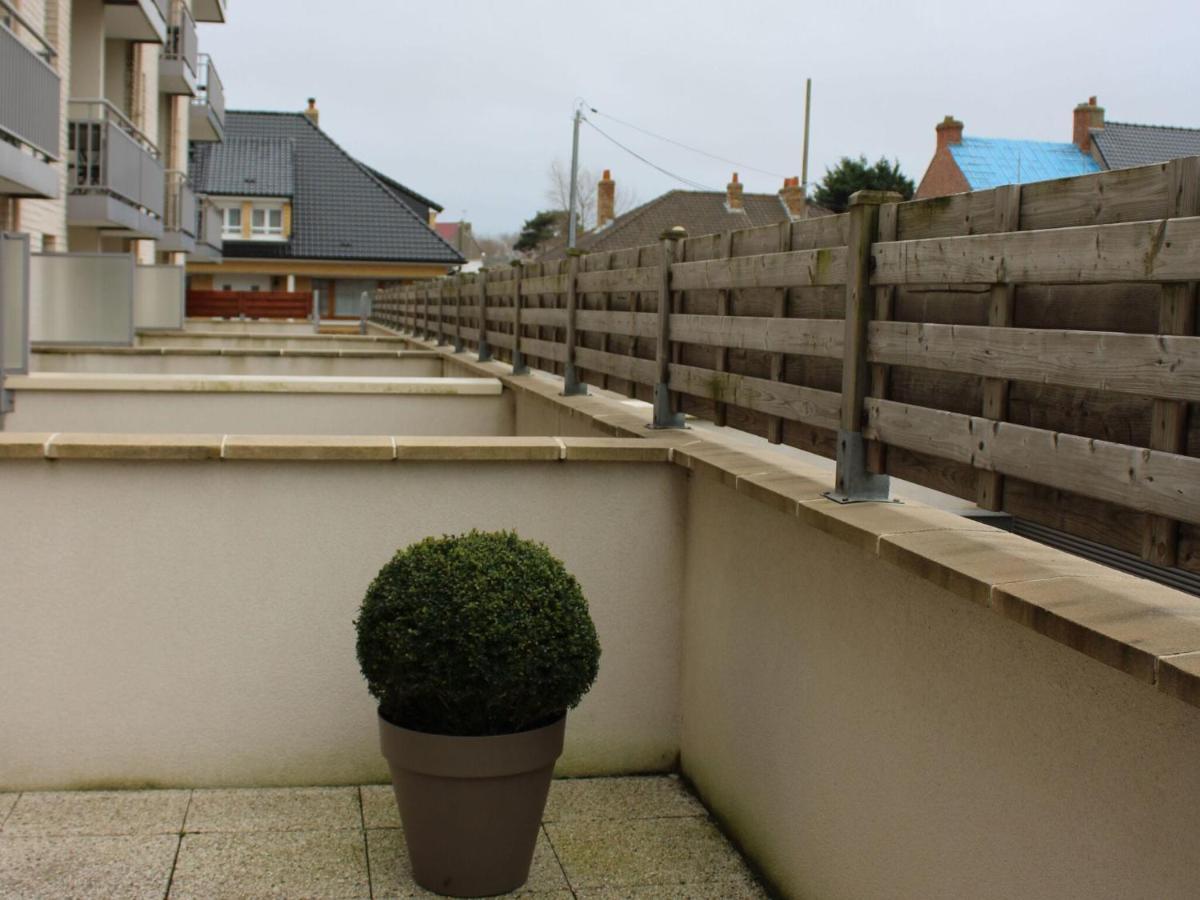 Nice Apartment With Terrace Near The Sea Бре-Дюн Екстериор снимка